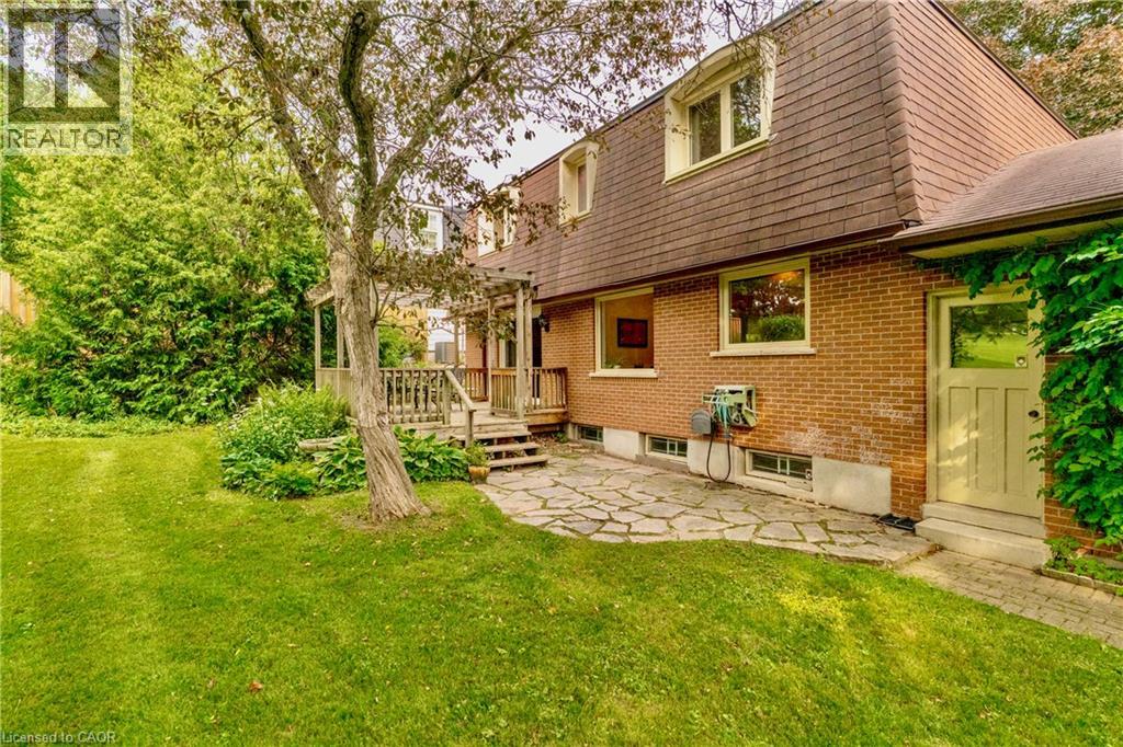 32 WAVERLEY Drive - Image 32