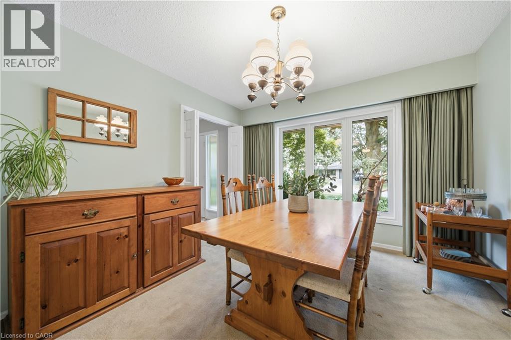 32 WAVERLEY Drive - 7