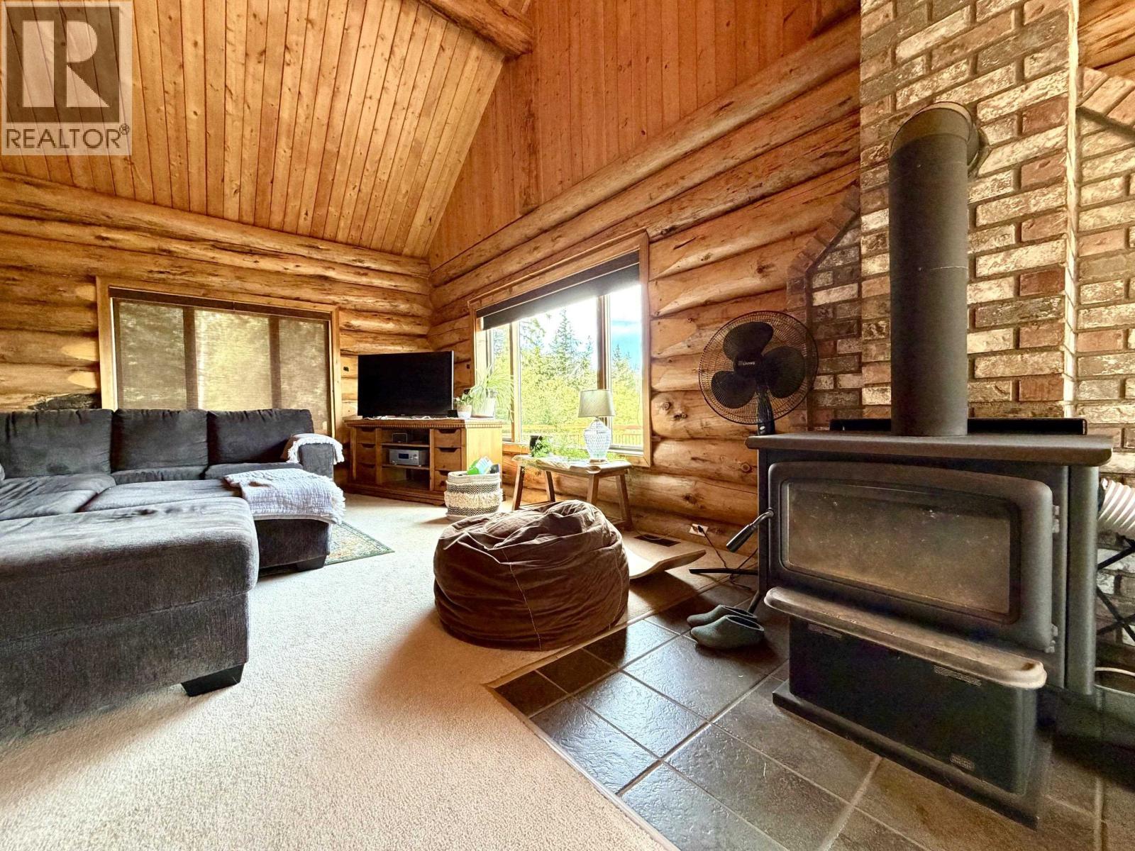 7935 FIR ROAD - 10