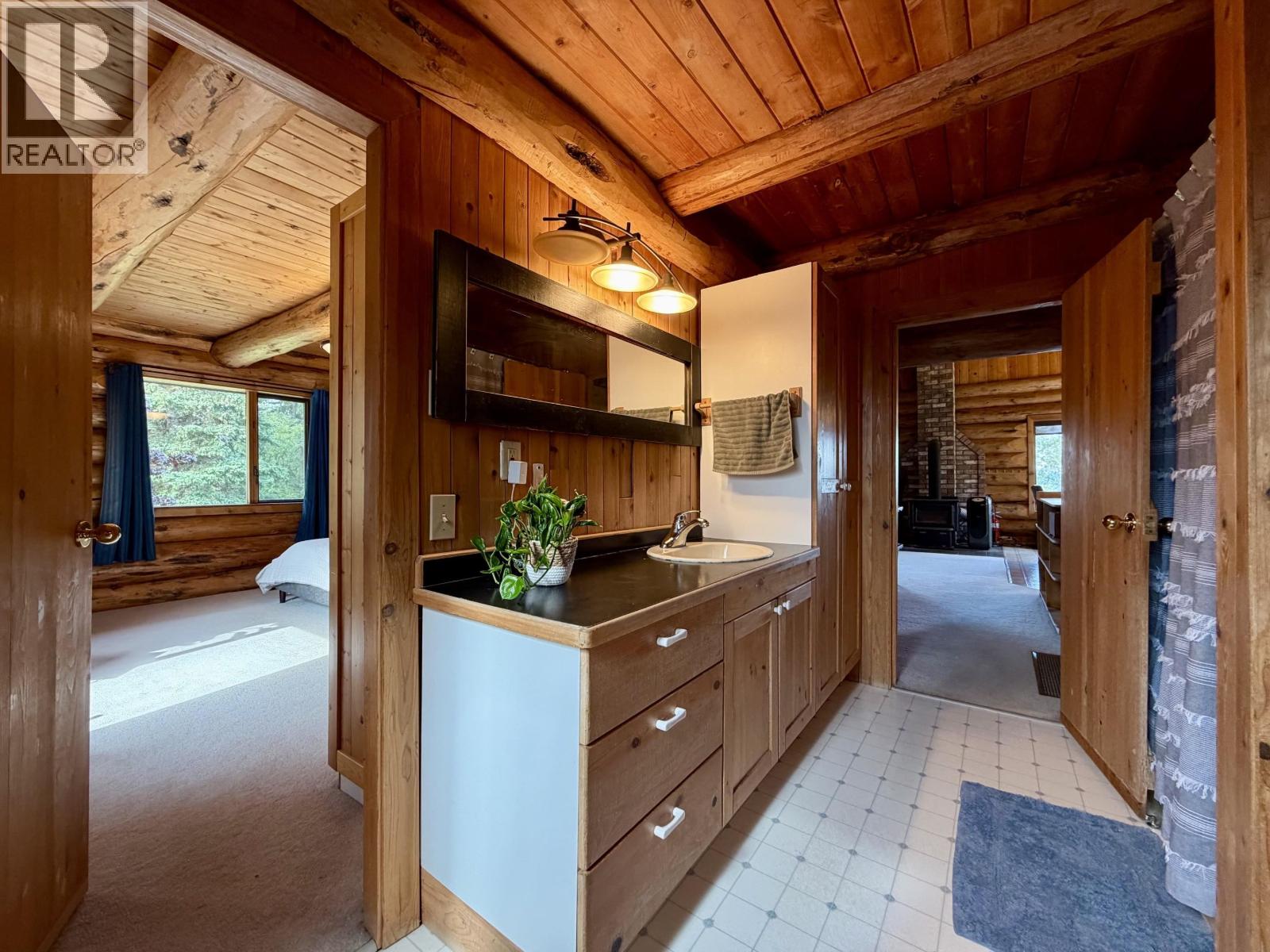 7935 FIR ROAD - 20