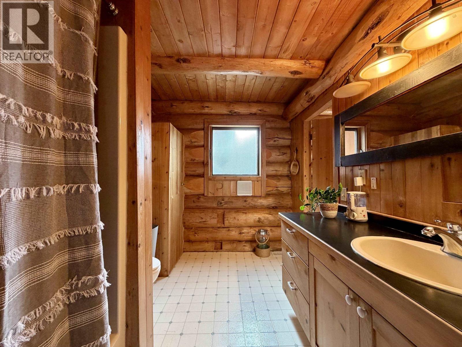 7935 FIR ROAD - 21