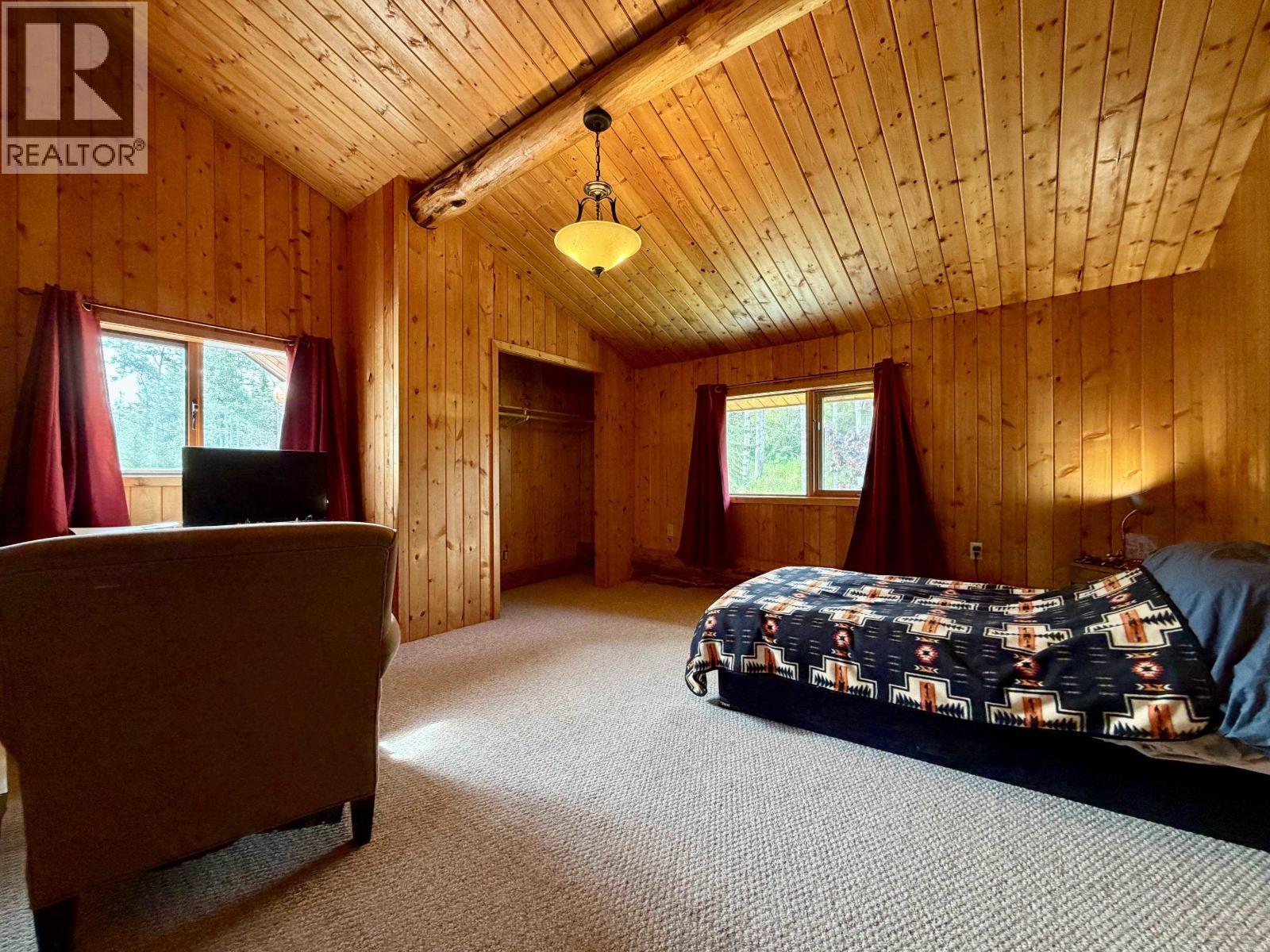 7935 FIR ROAD - 22