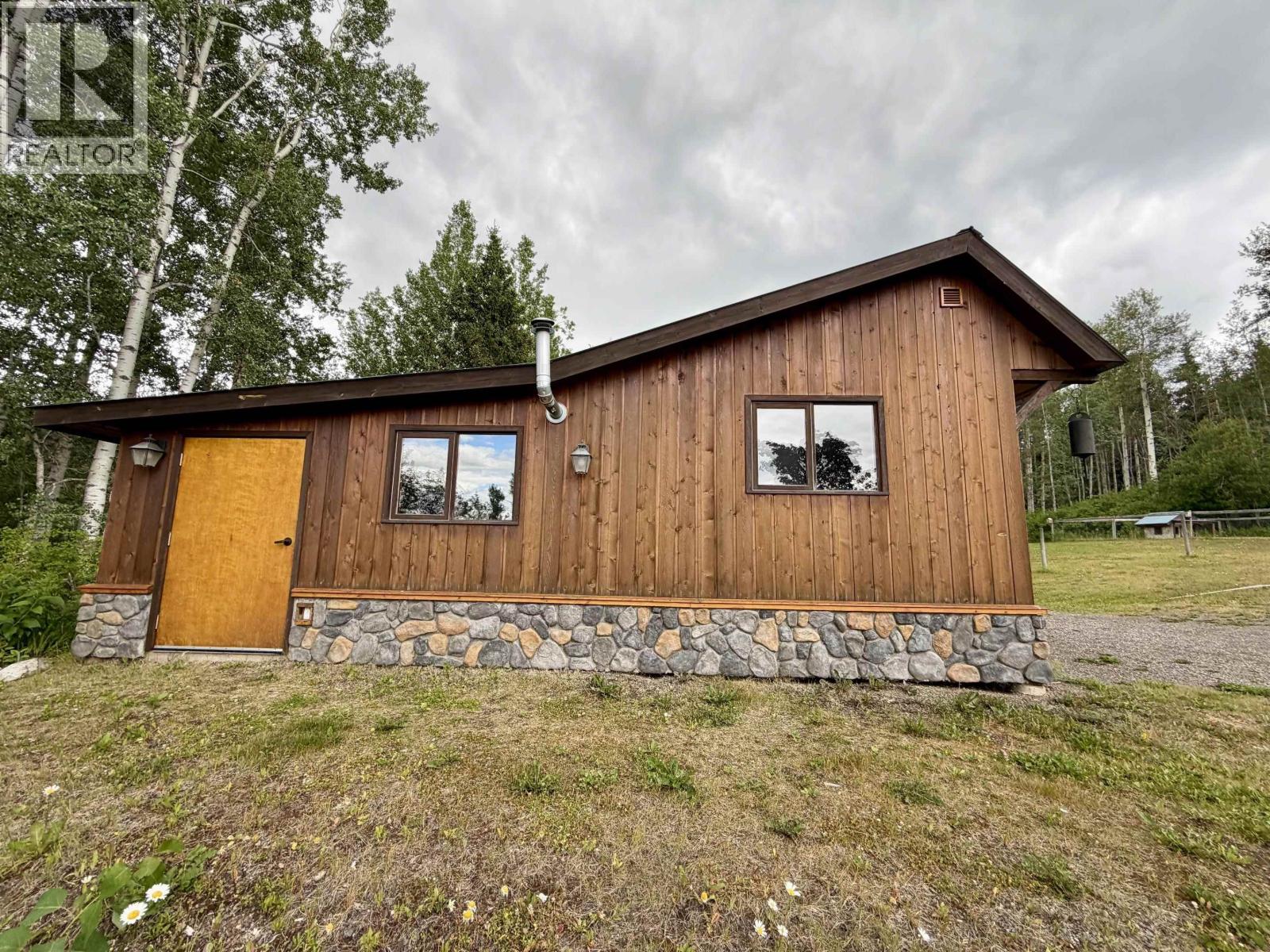 7935 FIR ROAD - 28