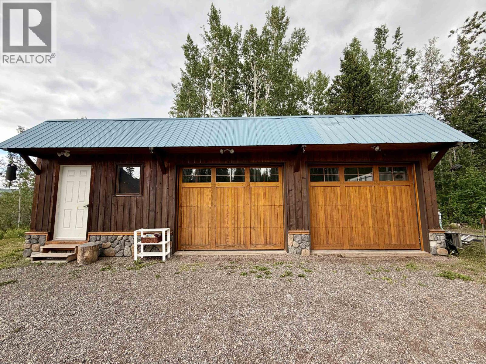 7935 FIR ROAD - 29