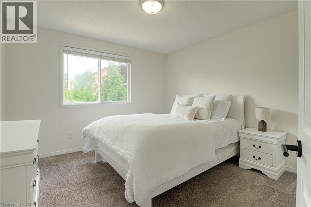 799 COMMONWEALTH Crescent - 20