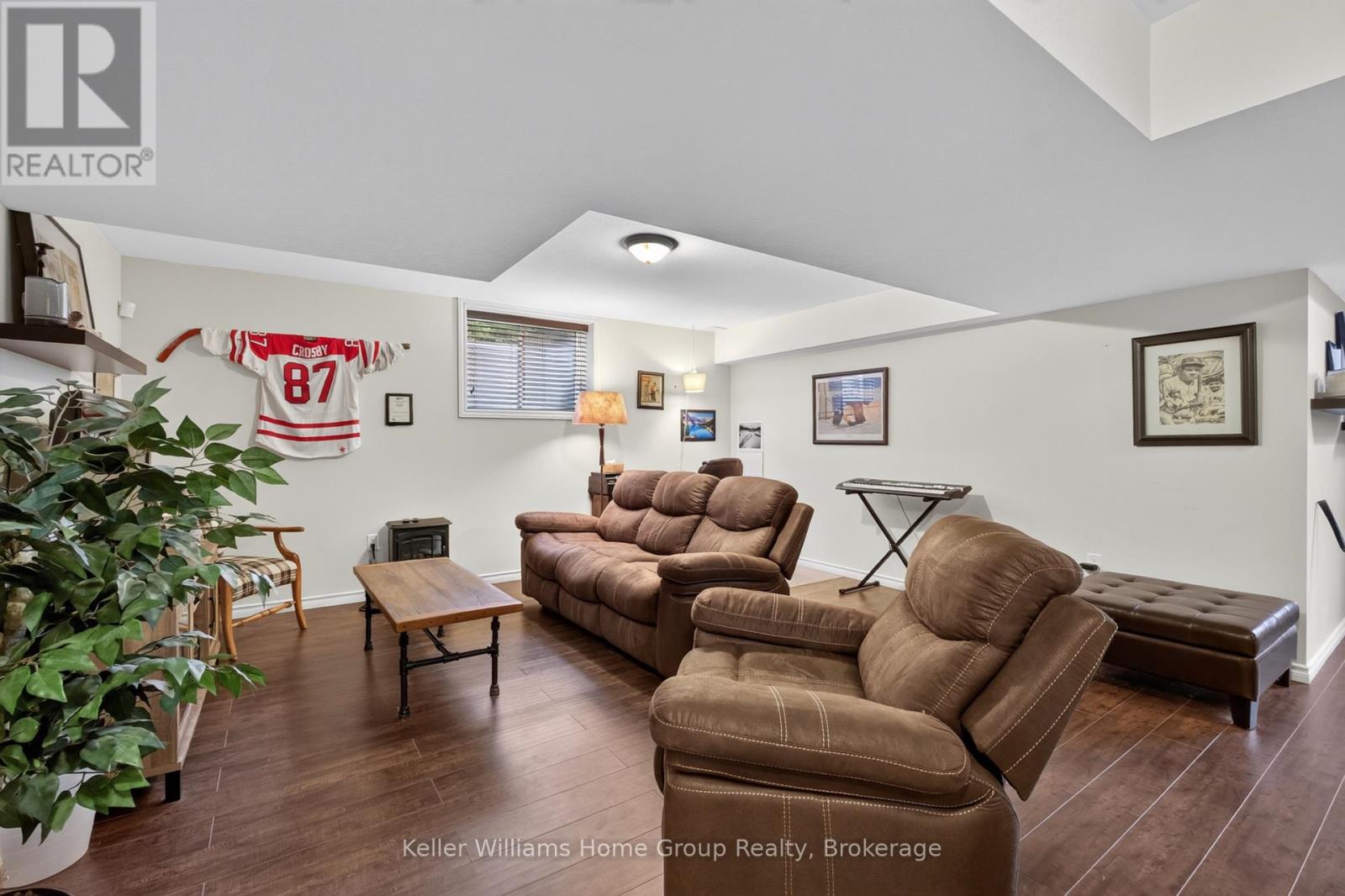 306 COLONIAL DRIVE - Image 34
