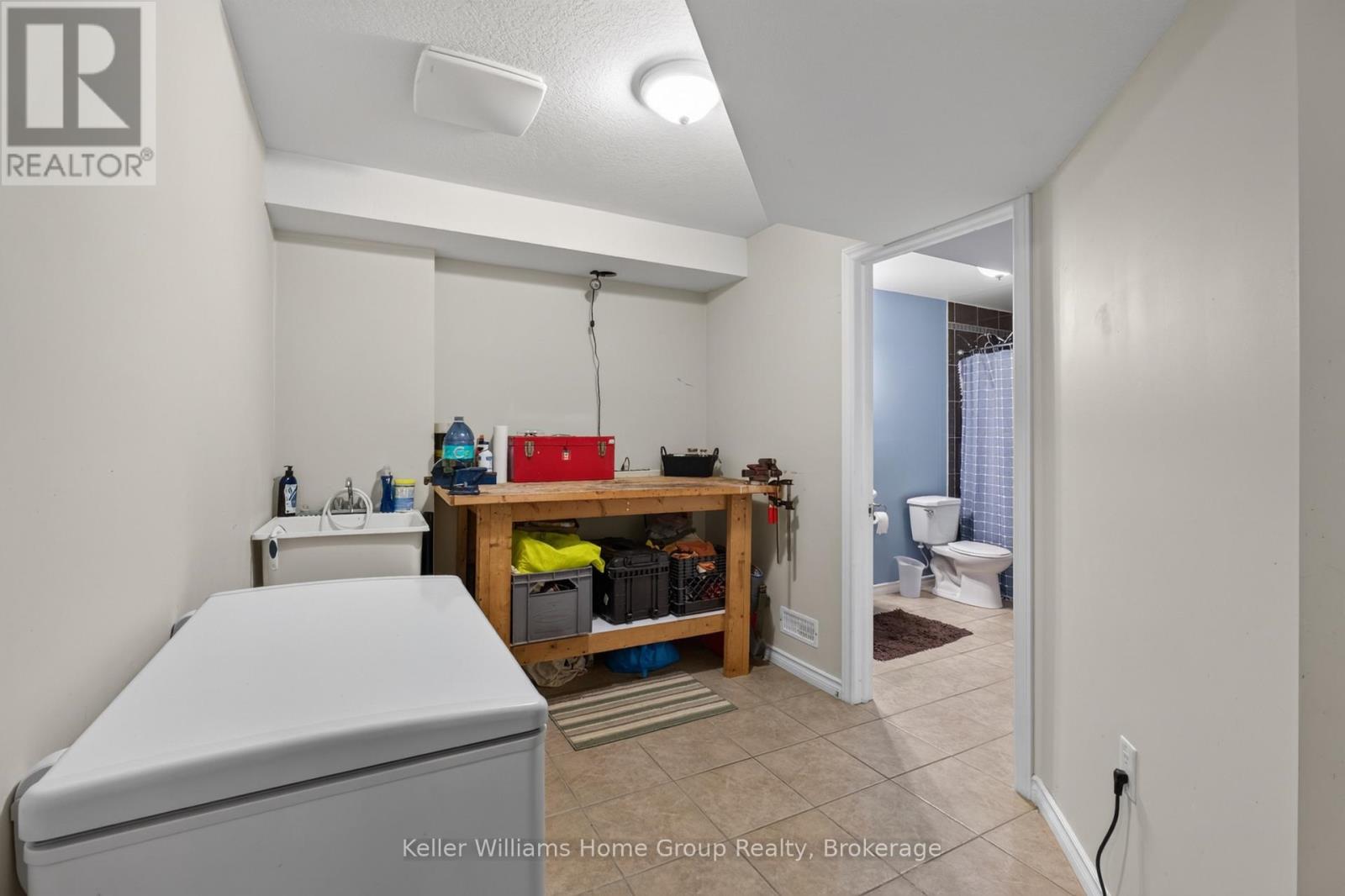 306 COLONIAL DRIVE - Image 38