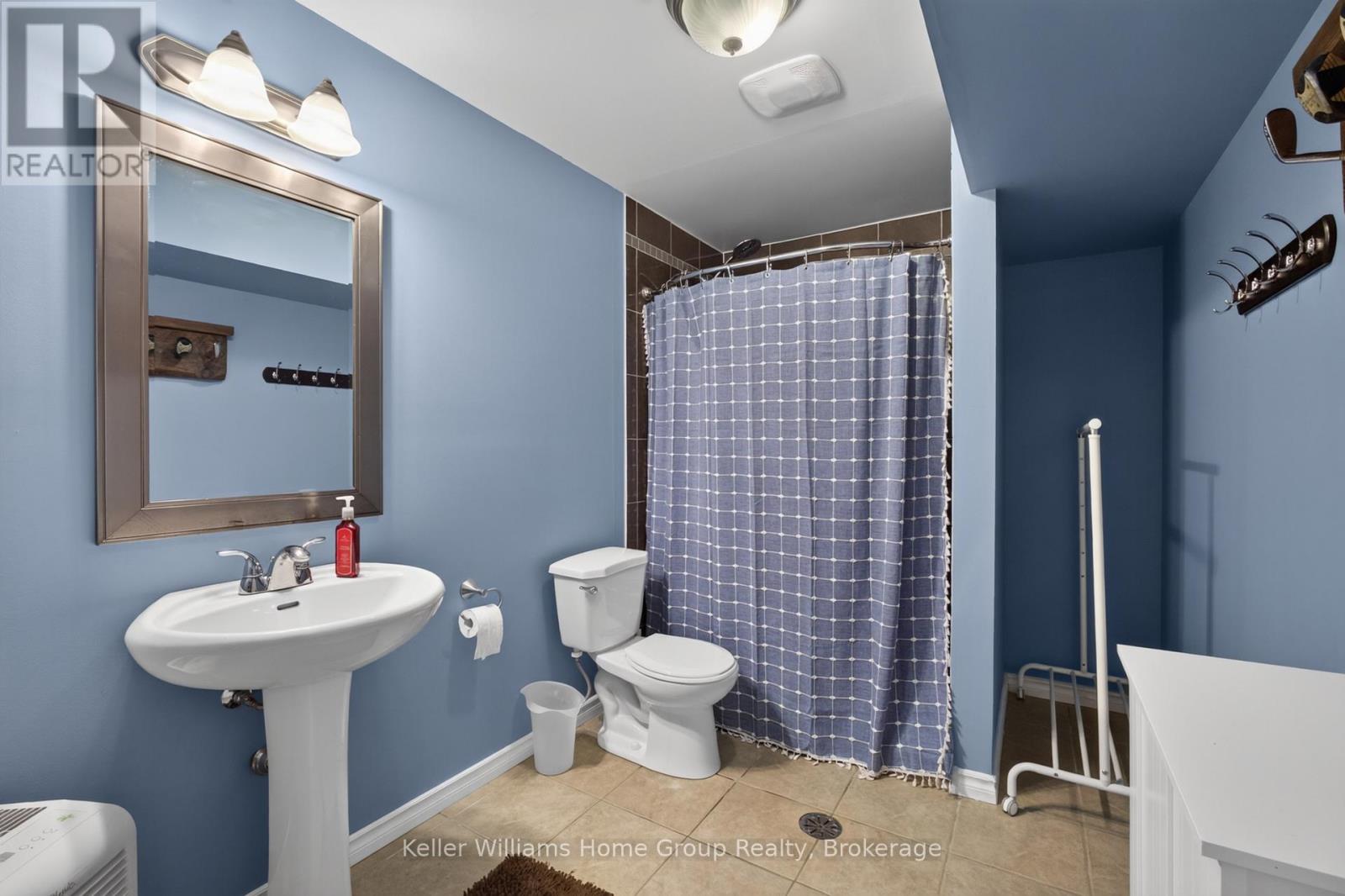 306 COLONIAL DRIVE - Image 39