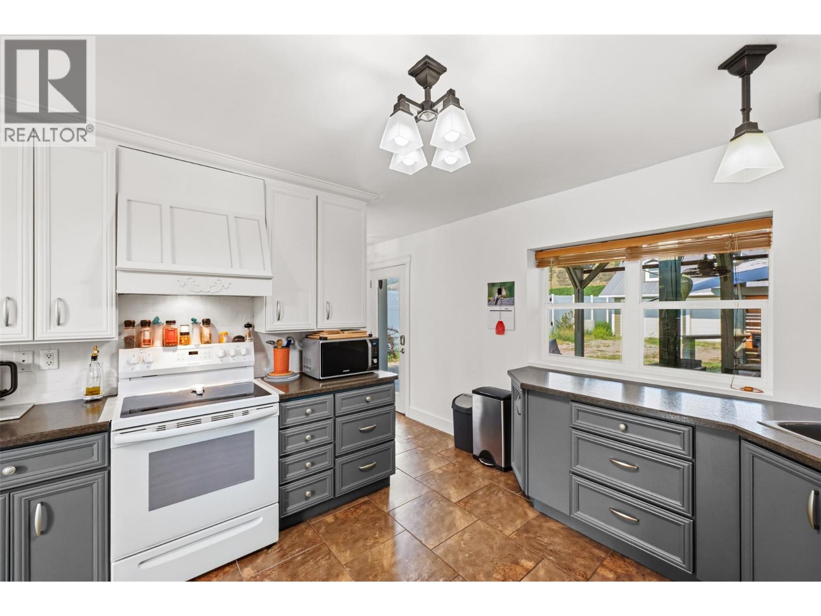 5518 Sumac Street - 7