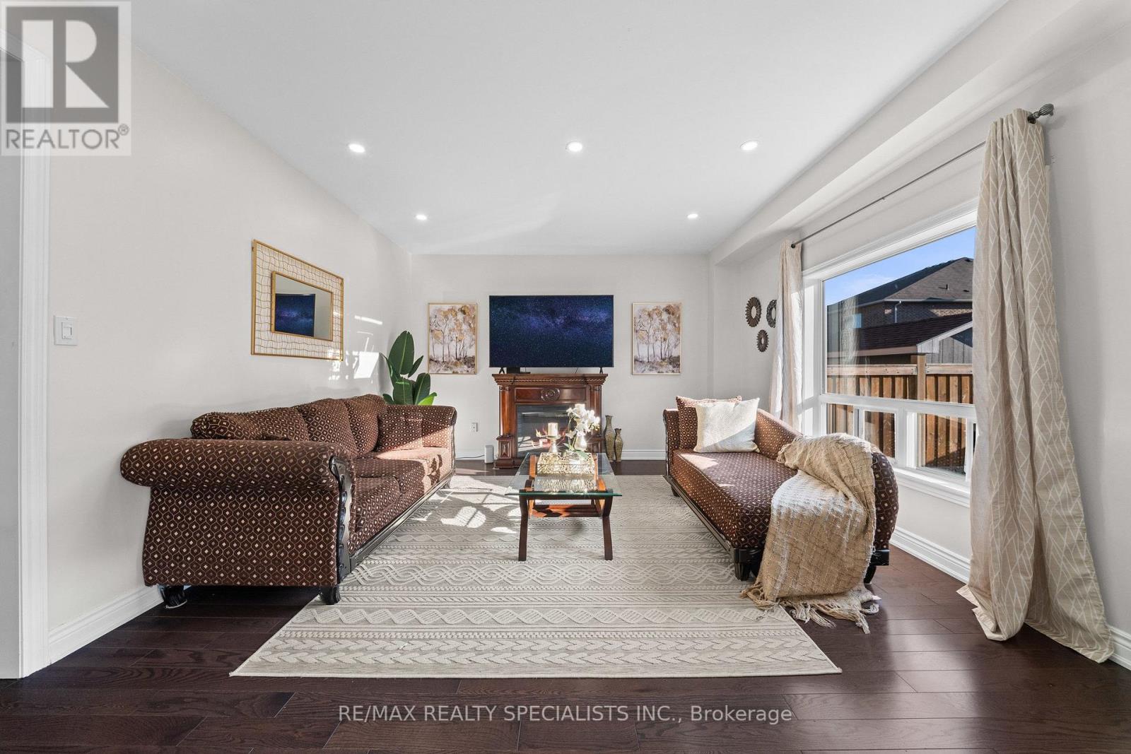 666 HAMMOND STREET - Image 19