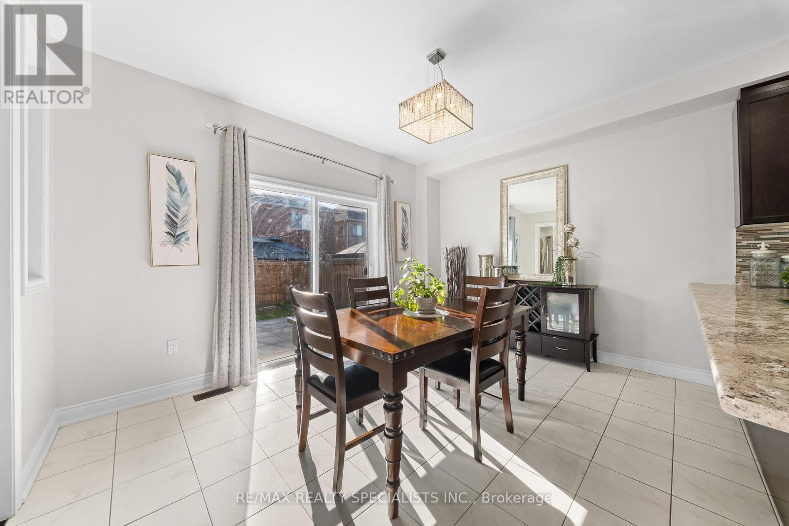 666 HAMMOND STREET - Image 16