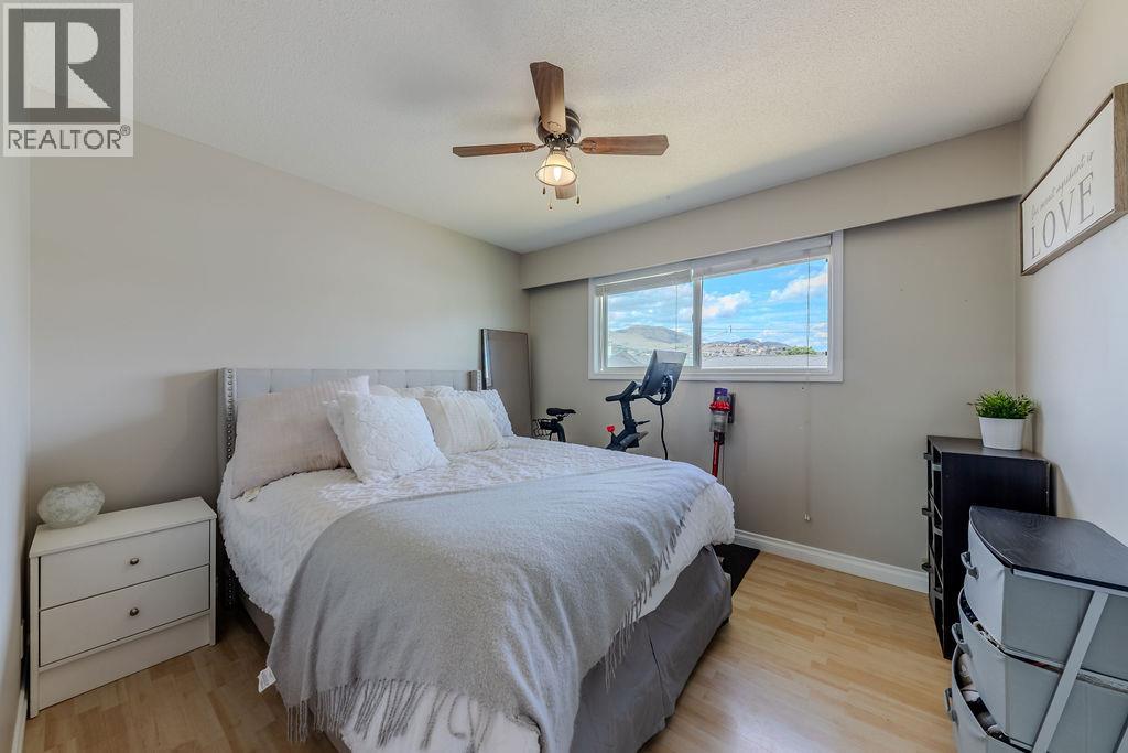 667 Cumberland Avenue - 12