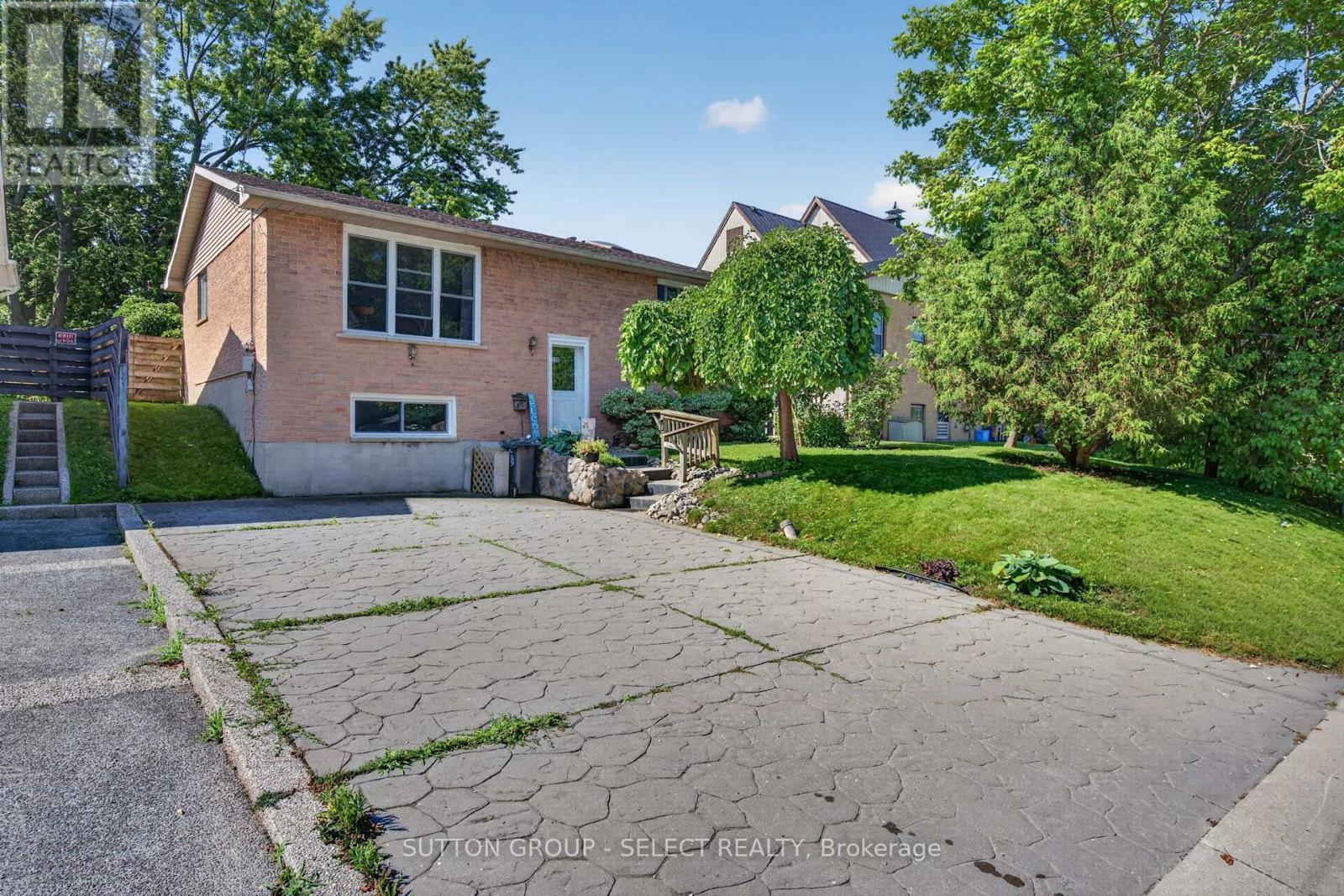 280 CHARLOTTE STREET - Image 4