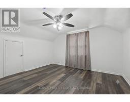 Living room - 1361 Summerville Avenue, Ottawa, ON K1Z8G9 Photo 8