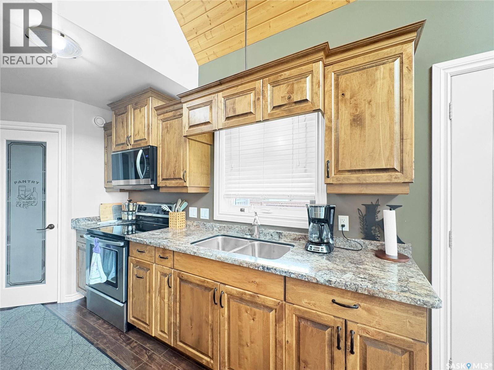 412 Birch DRIVE - 14