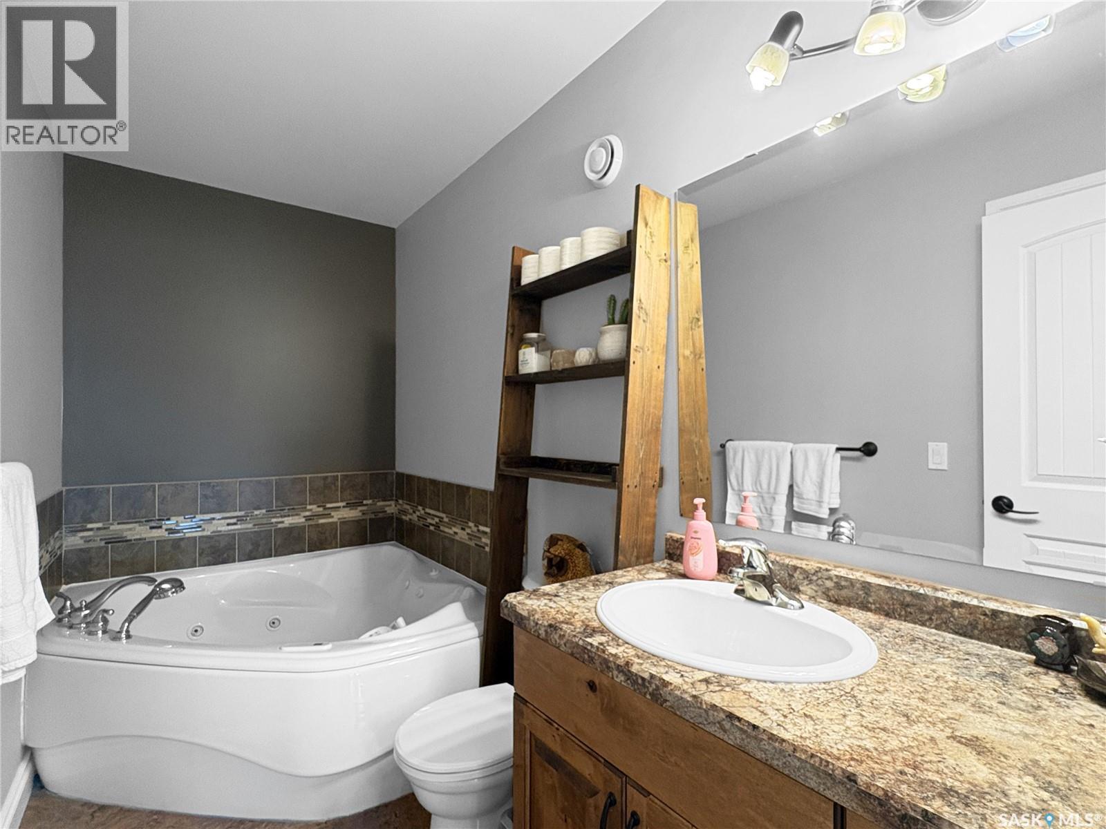 412 Birch DRIVE - 8