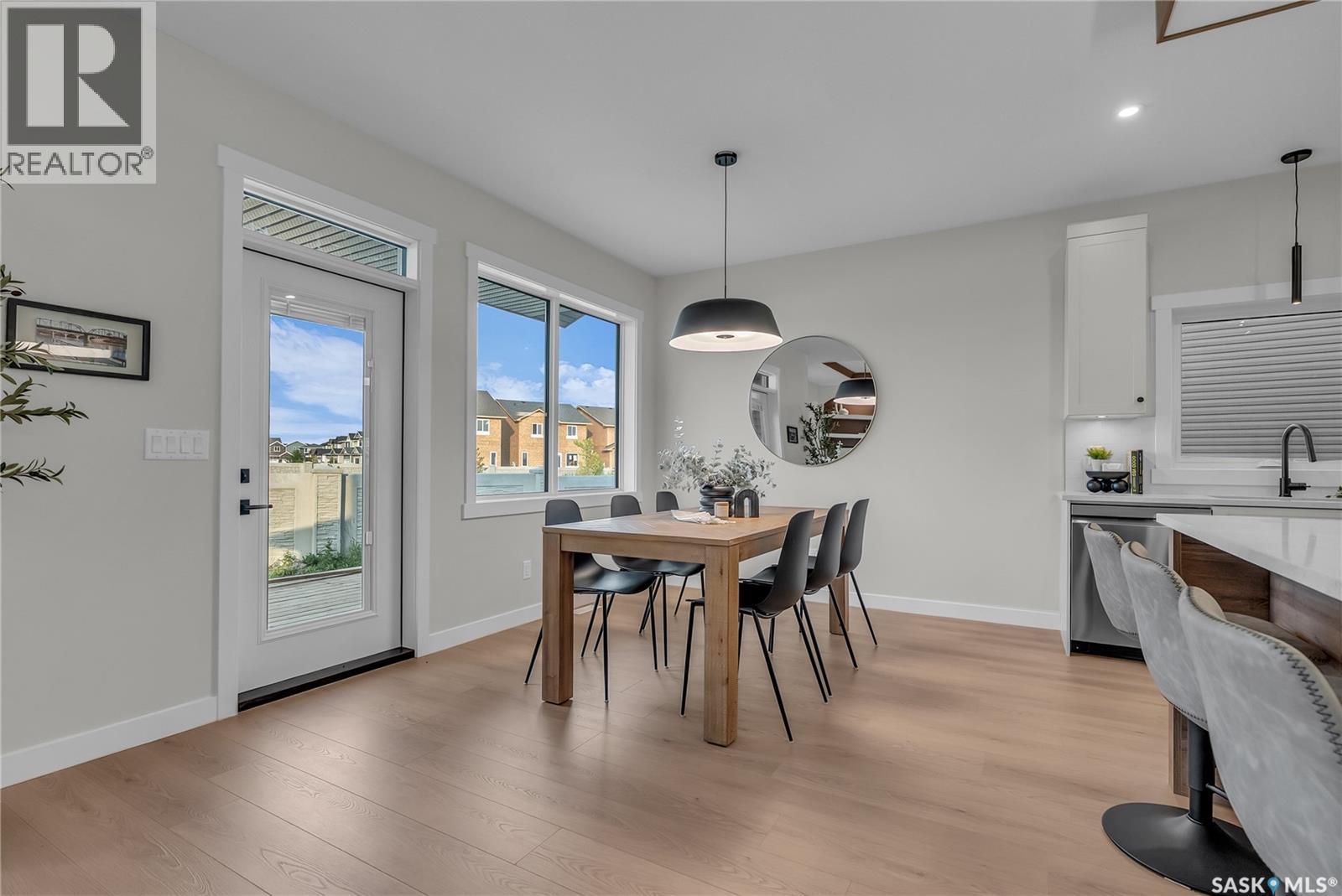 463 Traeger CLOSE - Image 21