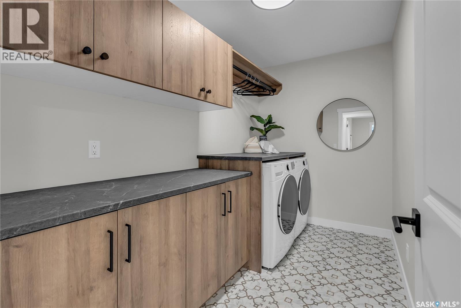 463 Traeger CLOSE - Image 38