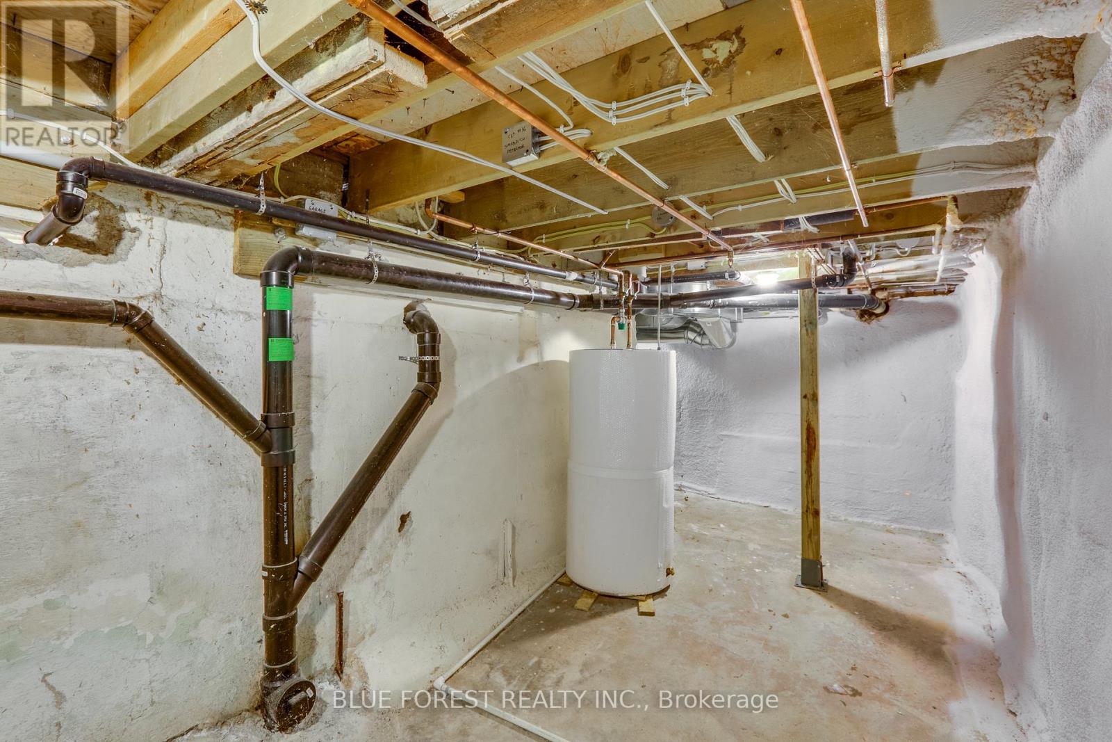 17 MCDONALD AVENUE - Image 36