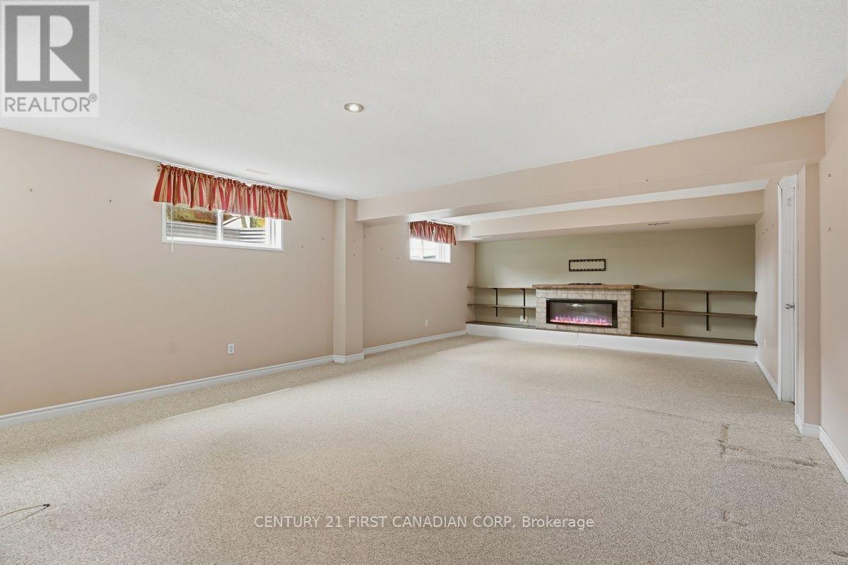 18 COLEMAN COURT - Image 32