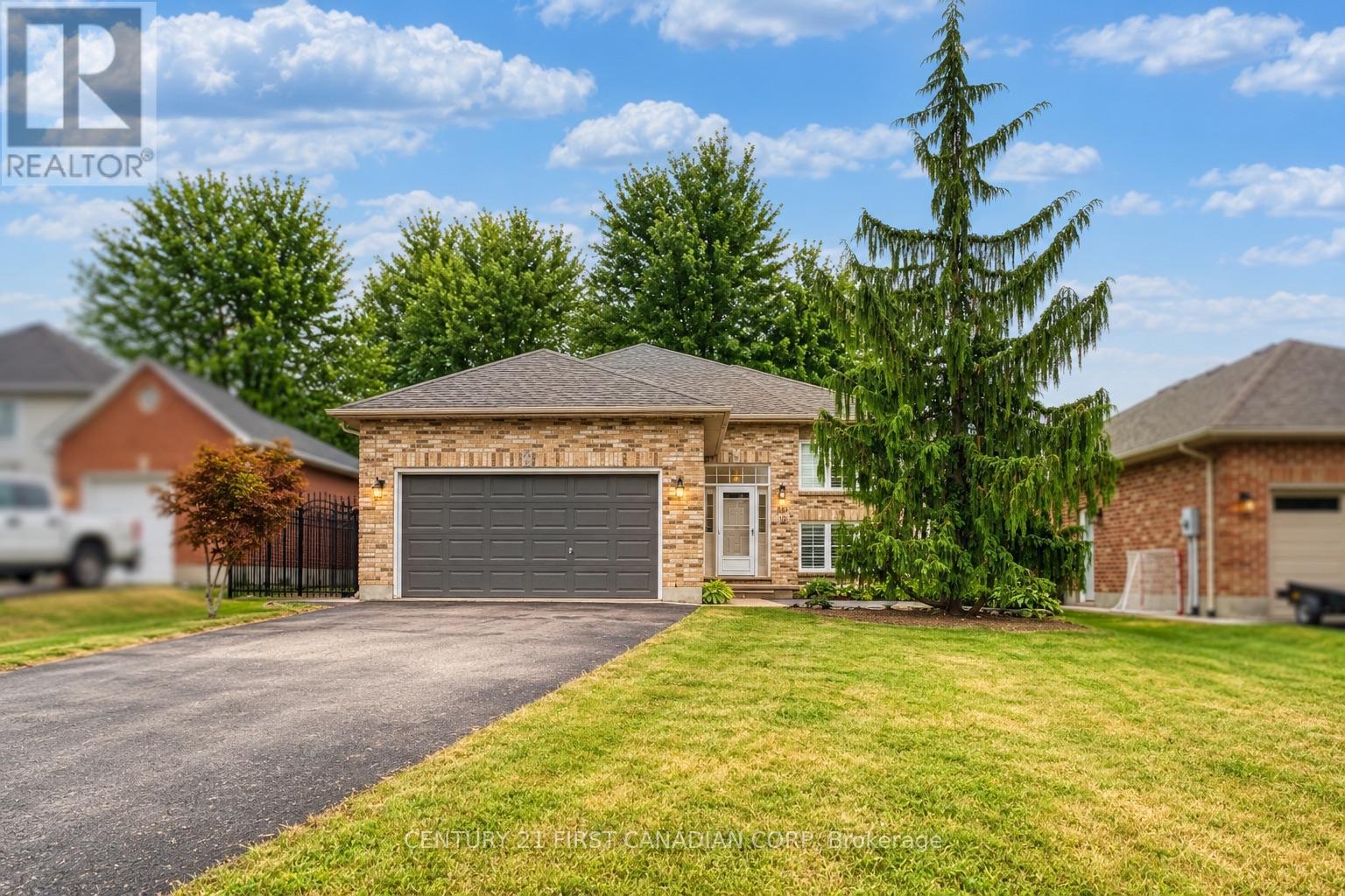 189 GIBSON CRESCENT - 2