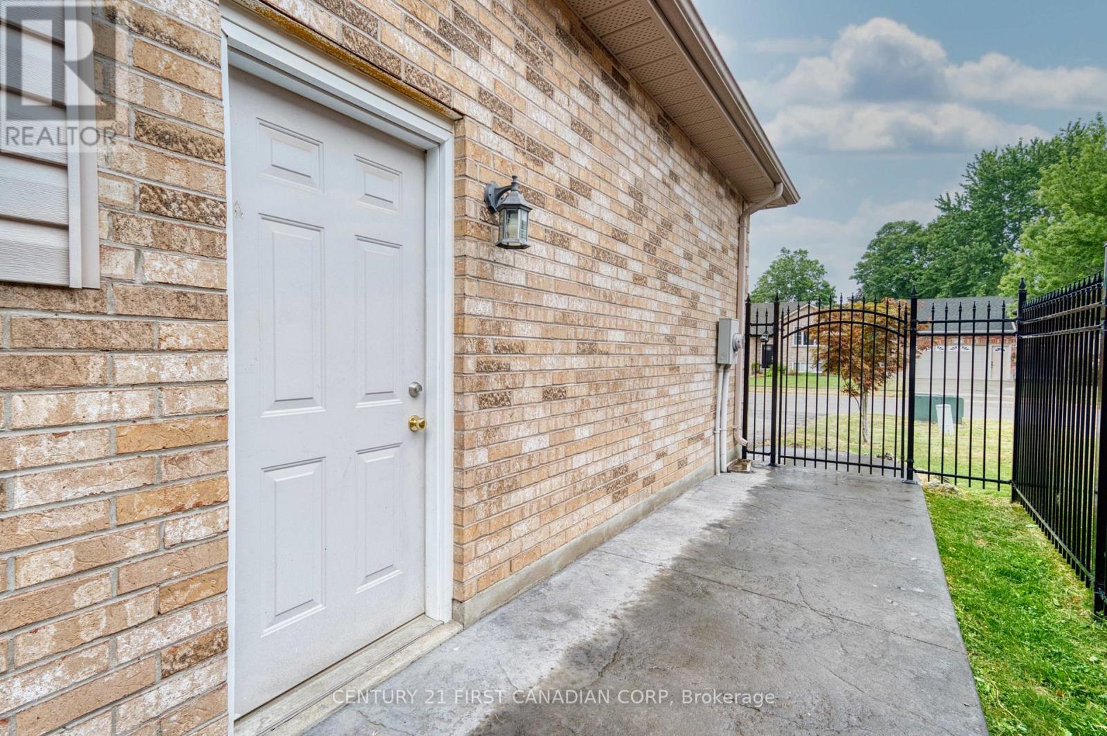 189 GIBSON CRESCENT - Image 31