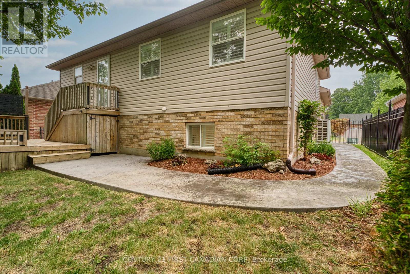 189 GIBSON CRESCENT - Image 33