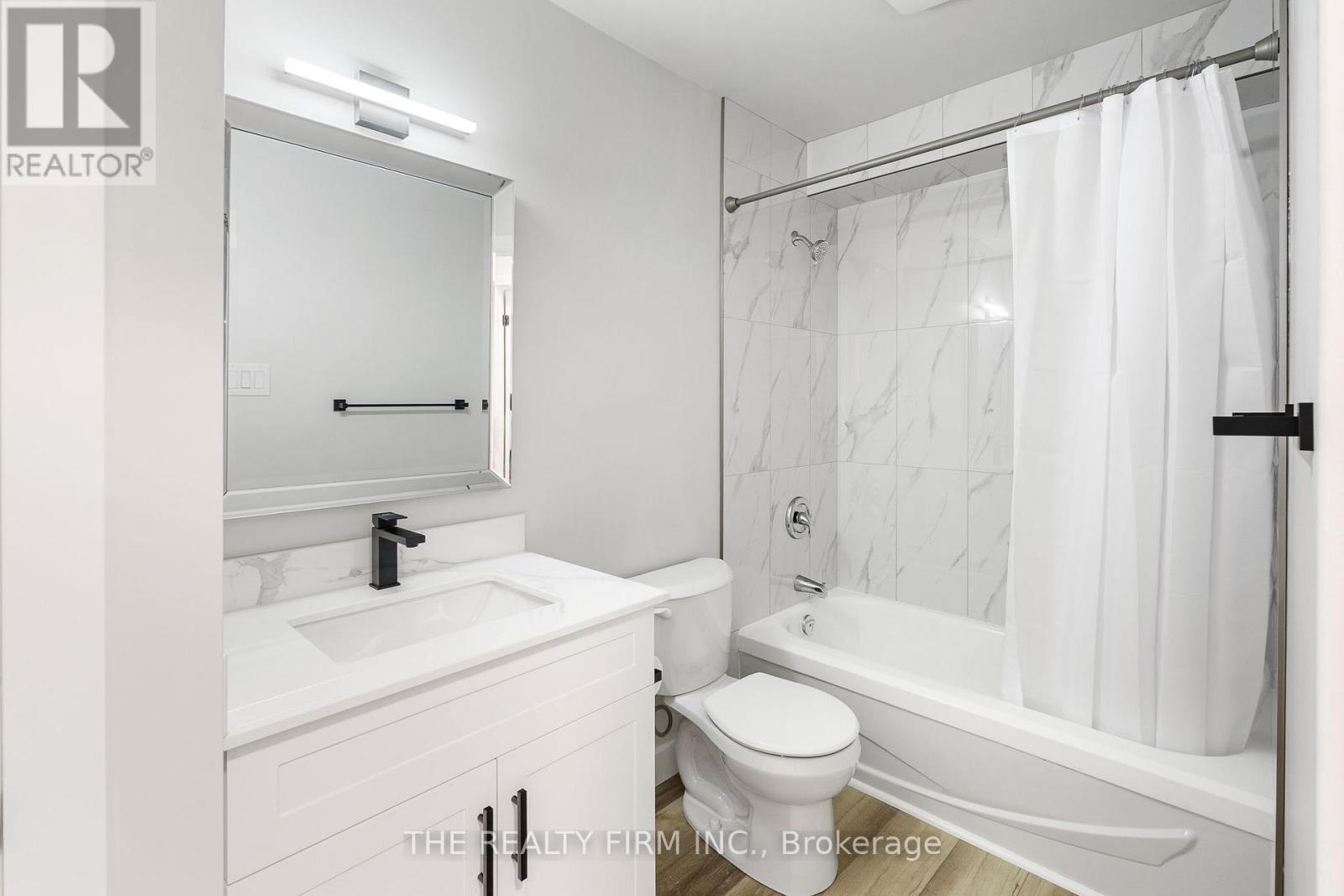 #40 1096 JALNA BOULEVARD - 20