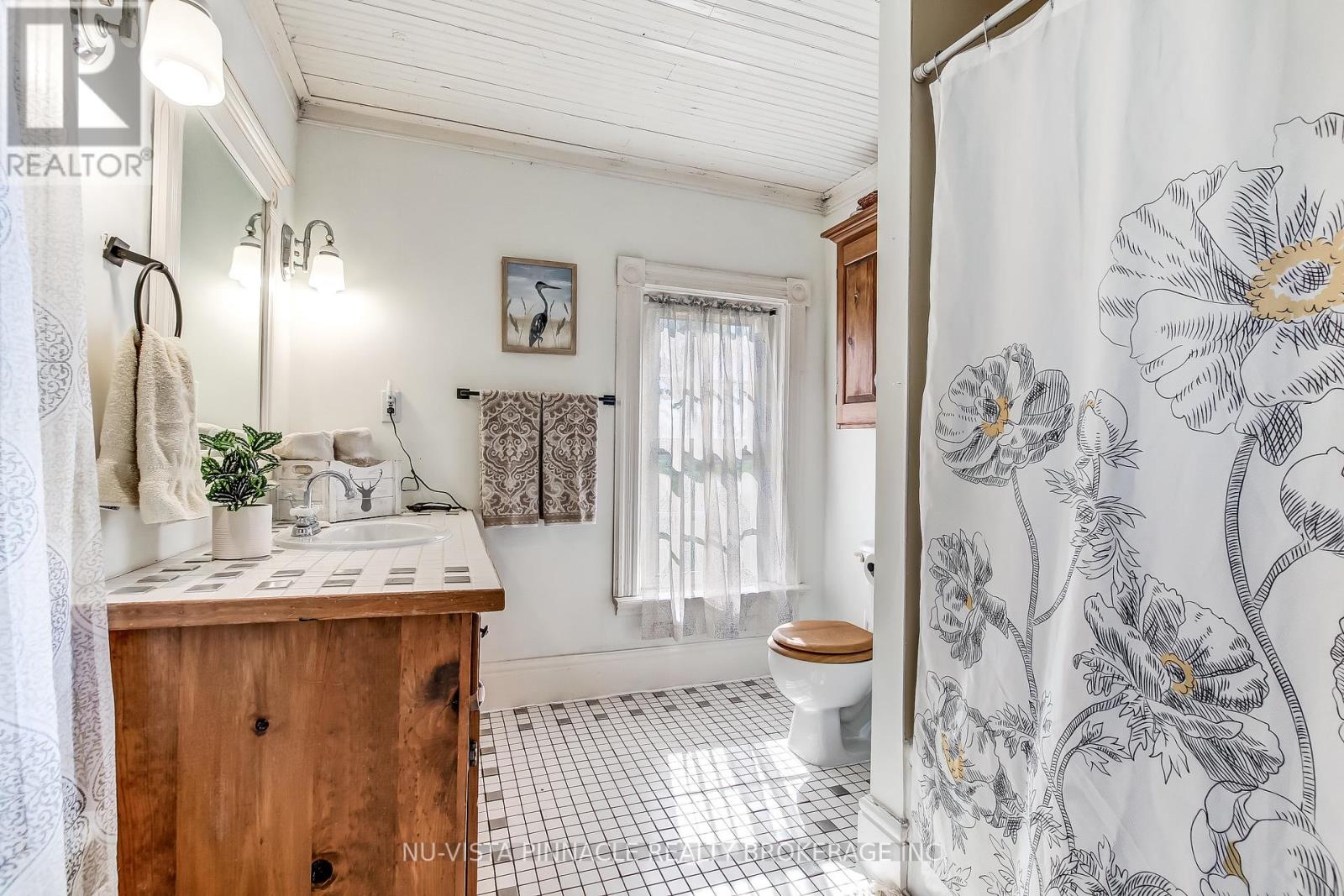 4378 MCGILLIVRAY DRIVE W - 14