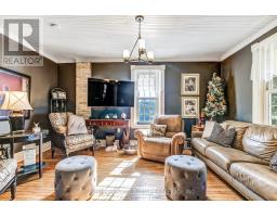 4378 Mcgillivray Drive W, North Middlesex, ON N0M1A0 Photo 13