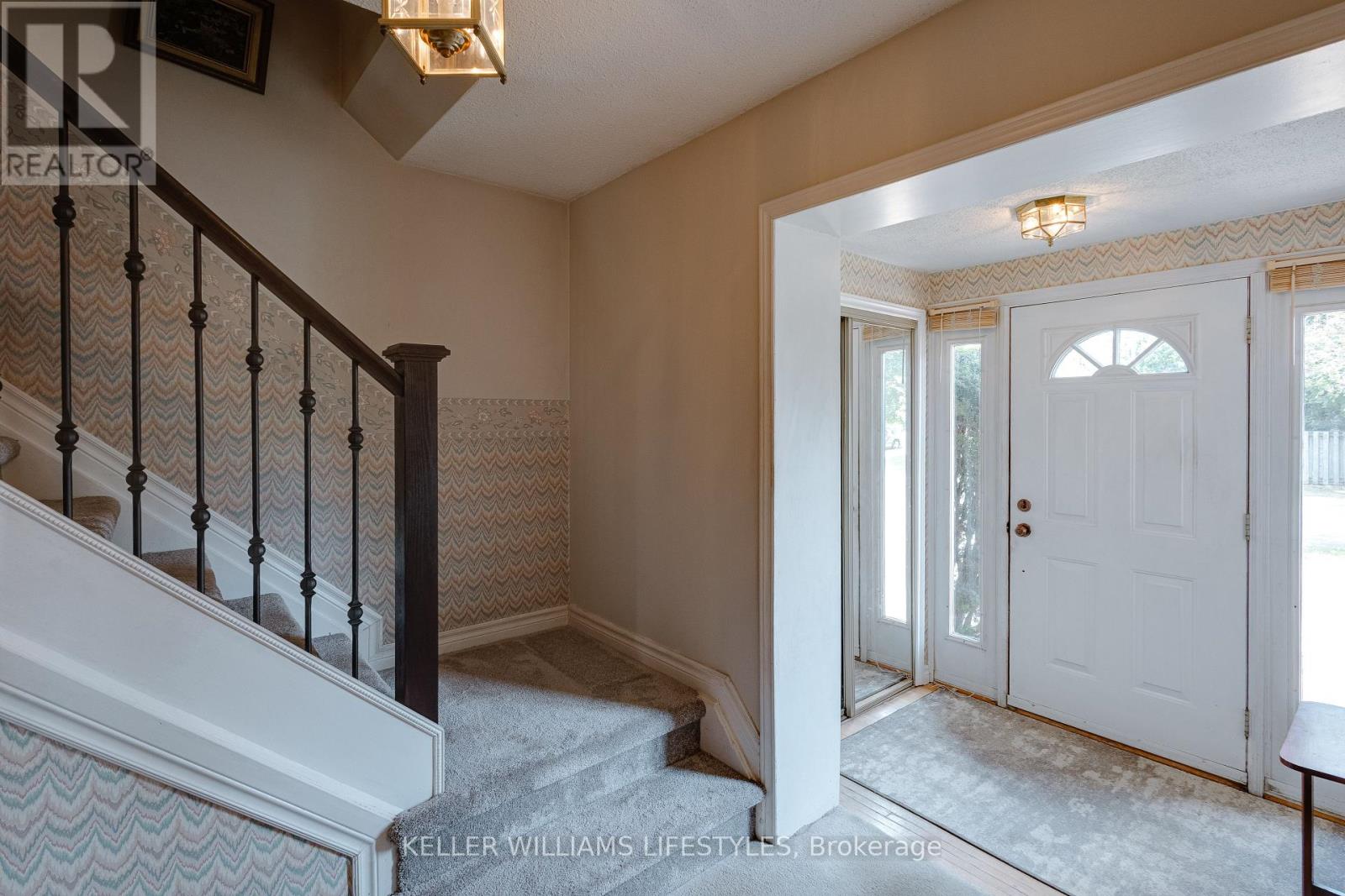203 MCMASTER COURT - Image 21