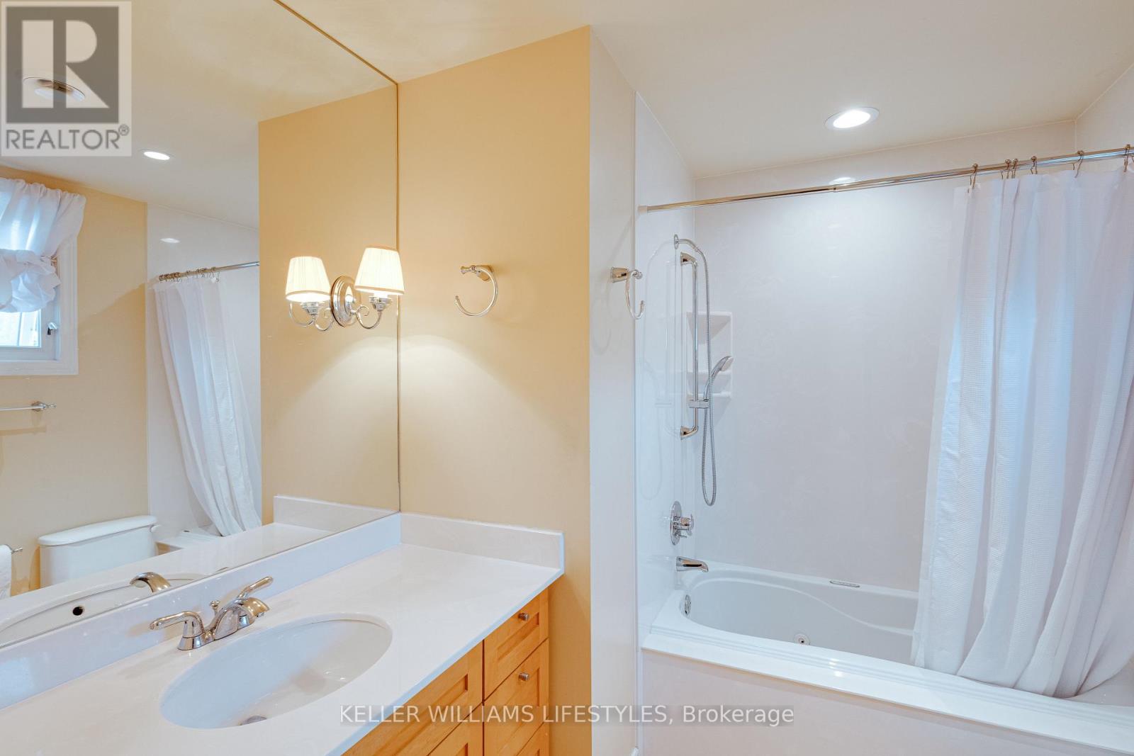 203 MCMASTER COURT - 22