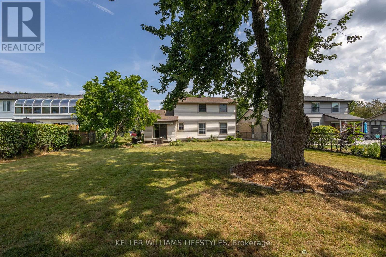 203 MCMASTER COURT - 37