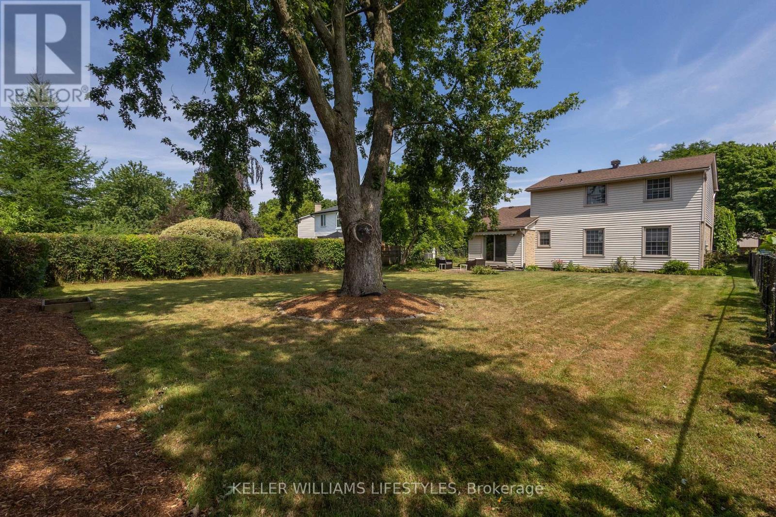 203 MCMASTER COURT - 38