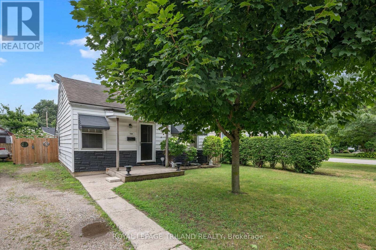 191 ELGIN STREET - 3