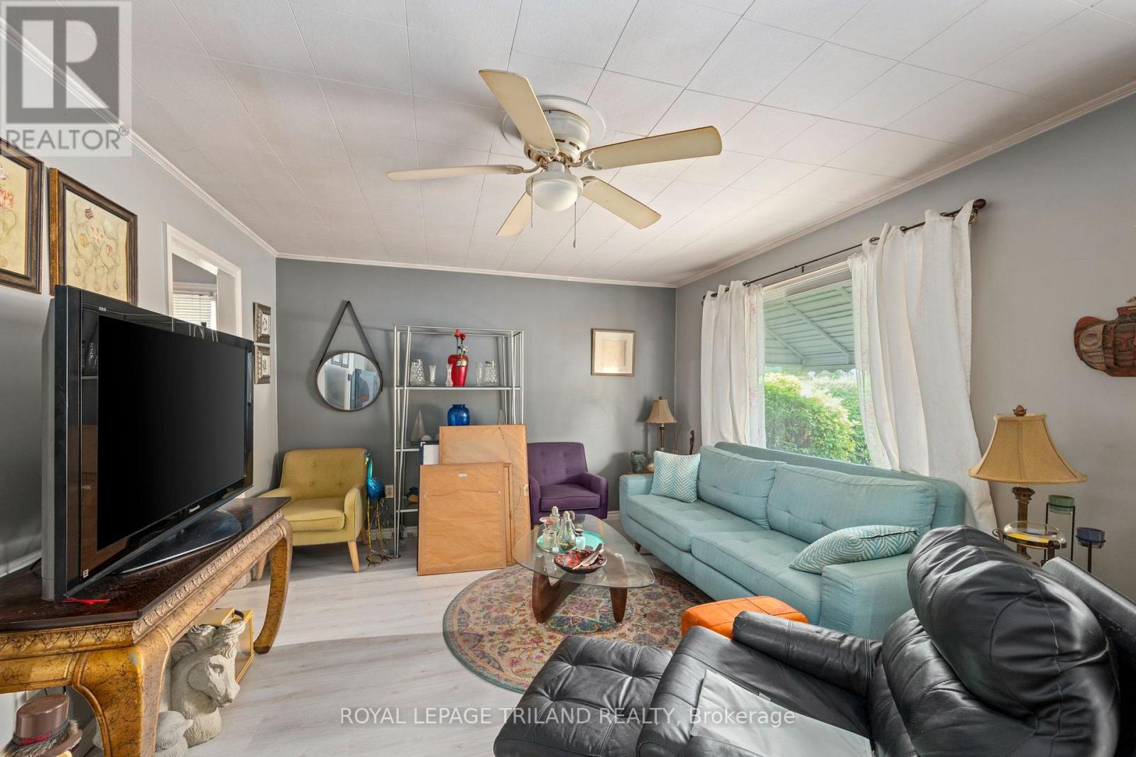 191 ELGIN STREET - 4