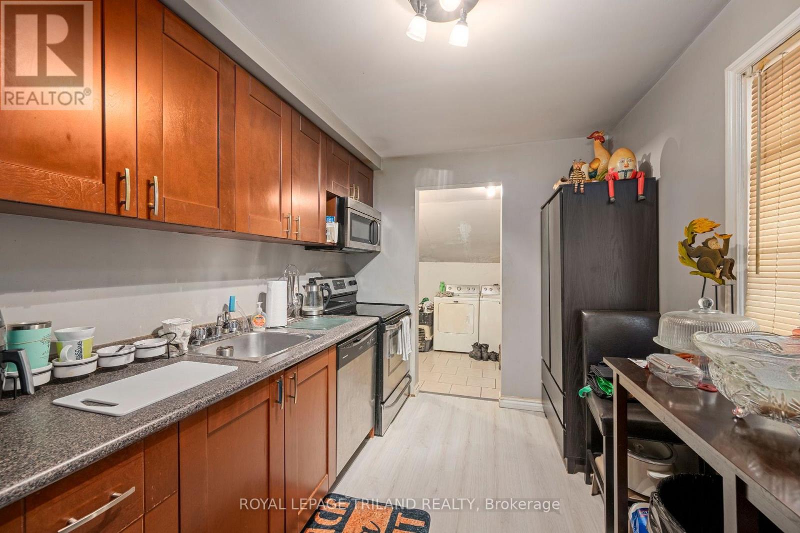 191 ELGIN STREET - 8