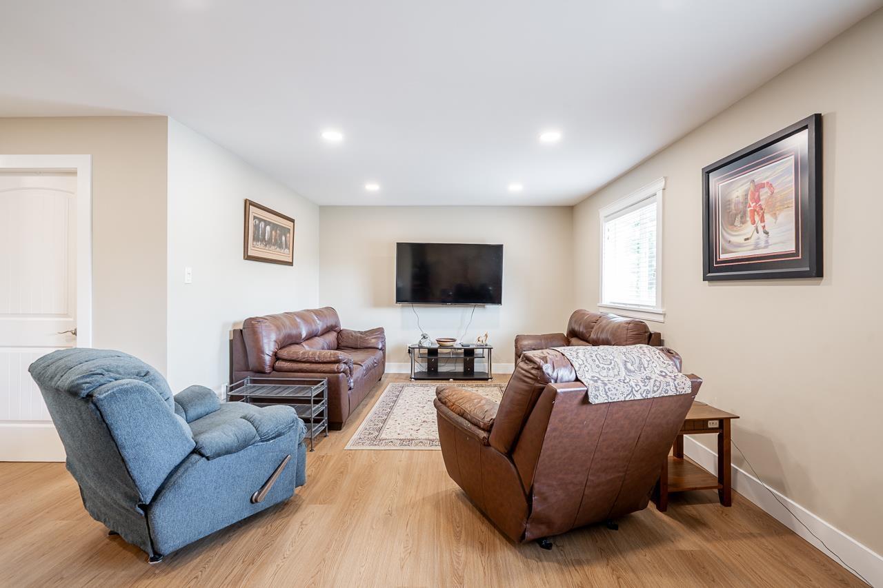 3 Bed, 3 Bath House for Sale in Langley – 21711 52 AVENUE, Langley – MLS# R3149577 - Image 12