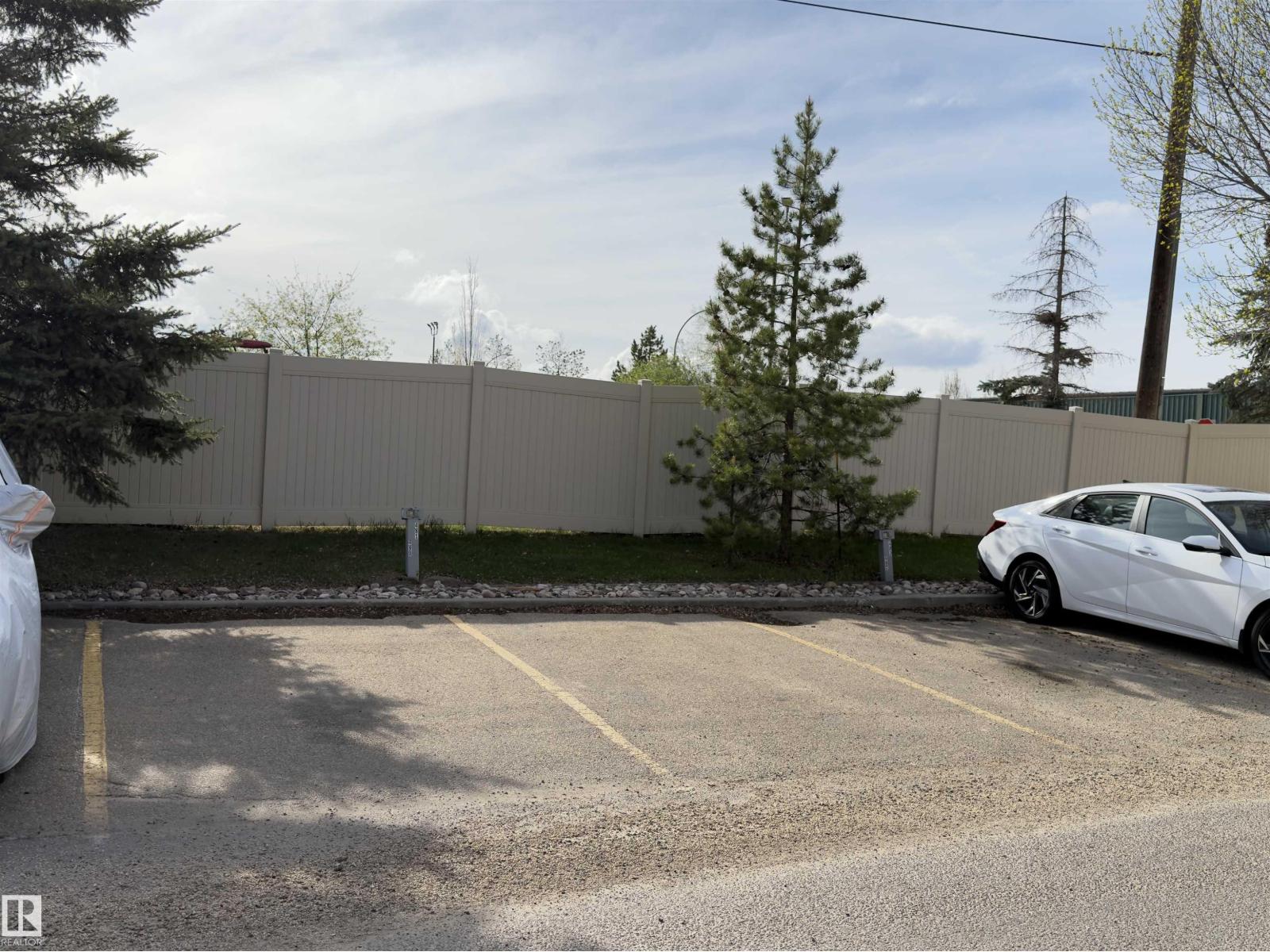 #428 13111 140 AV NW - 30