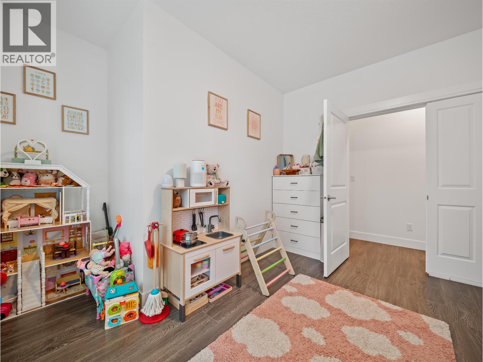 105 2288 WELCHER AVENUE, Port Coquitlam