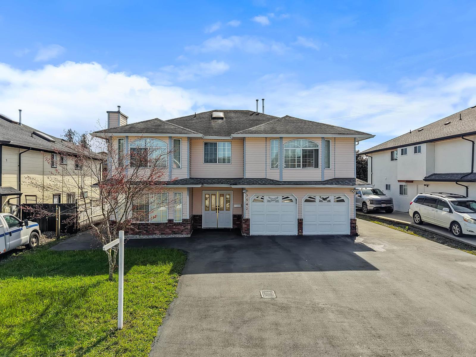 6 Bed, 4 Bath House for Sale in Abbotsford – 3542 GALIANO DRIVE, Abbotsford – MLS# R3150485