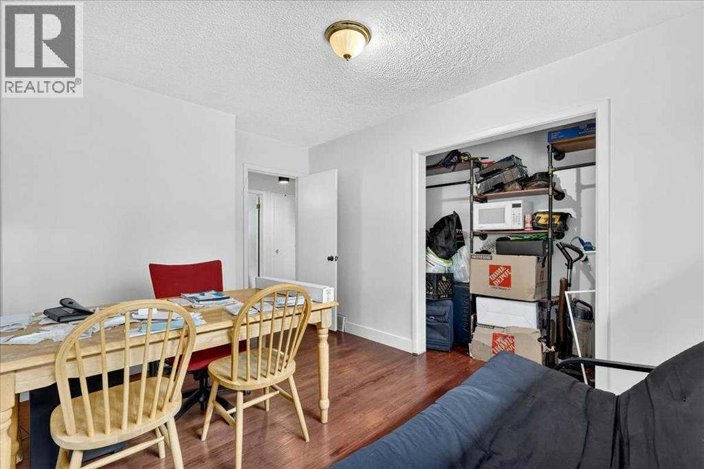 1944 10 Avenue NE - 24