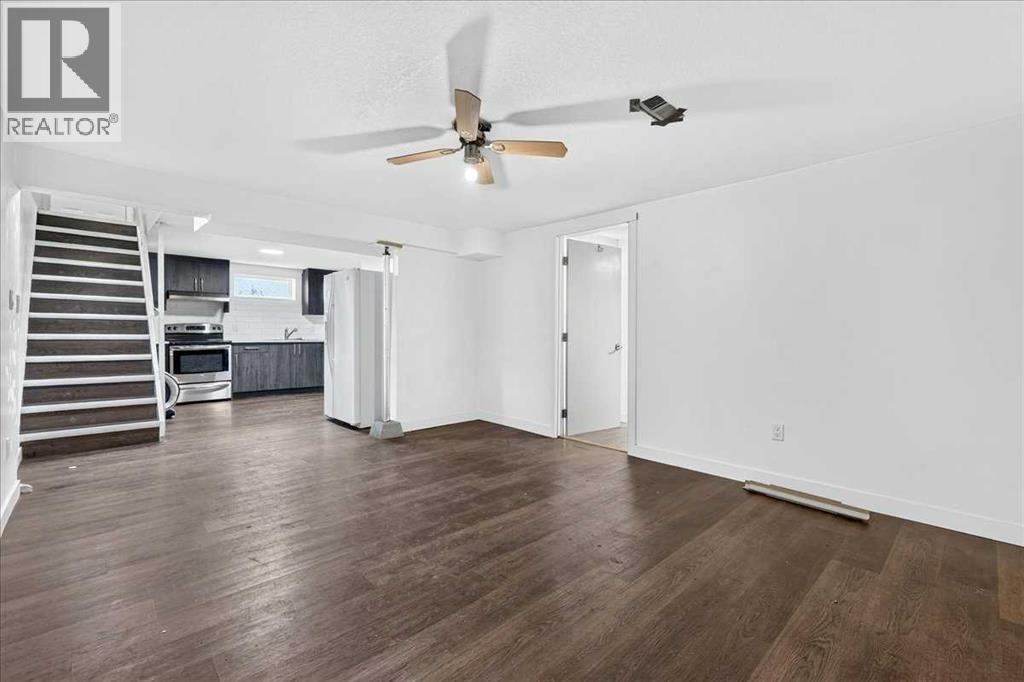1944 10 Avenue NE - 27