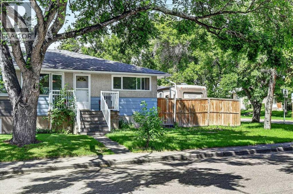 1944 10 Avenue NE - 3