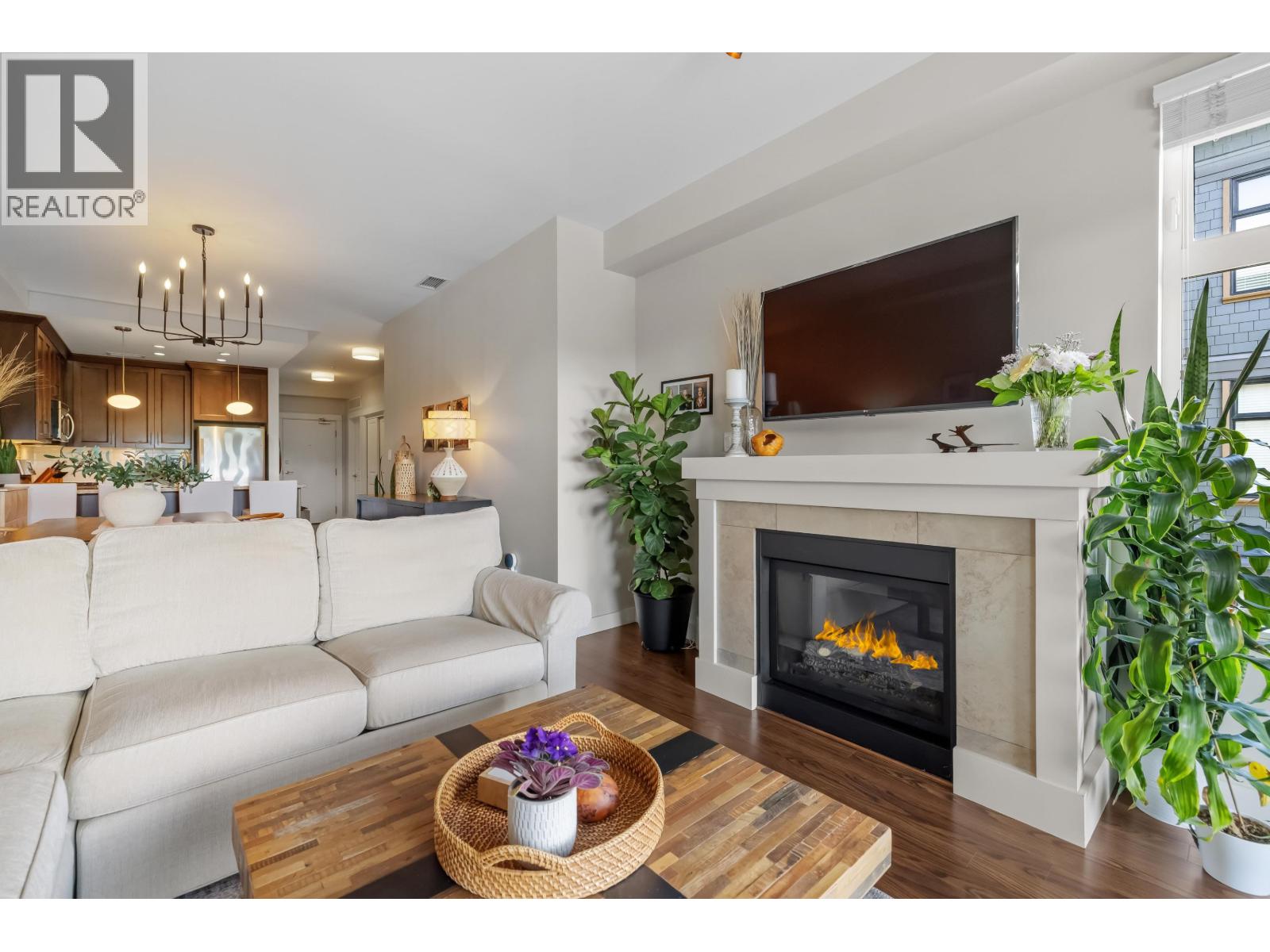 301 5099 SPRINGS BOULEVARD, Delta