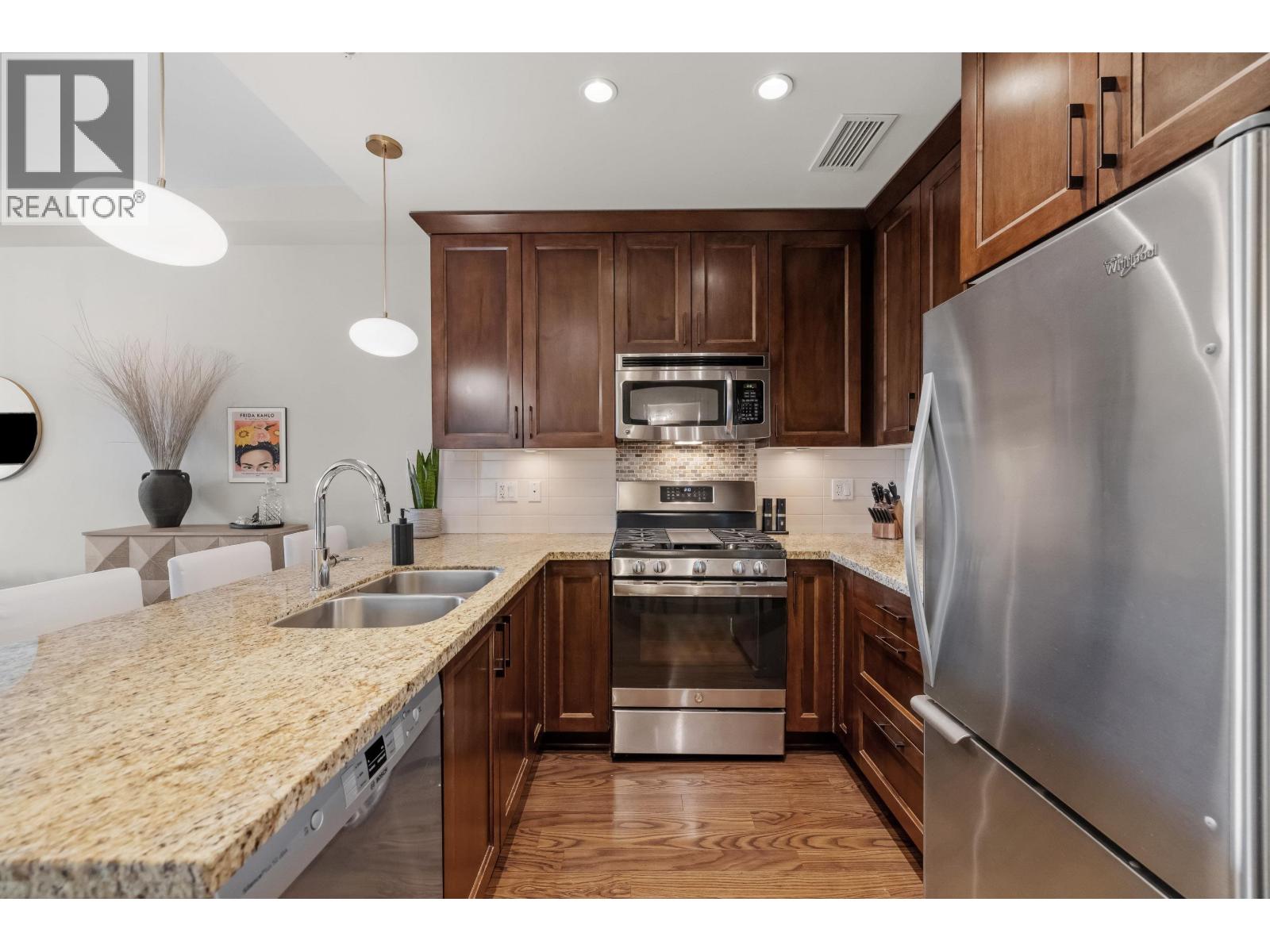 301 5099 SPRINGS BOULEVARD, Delta