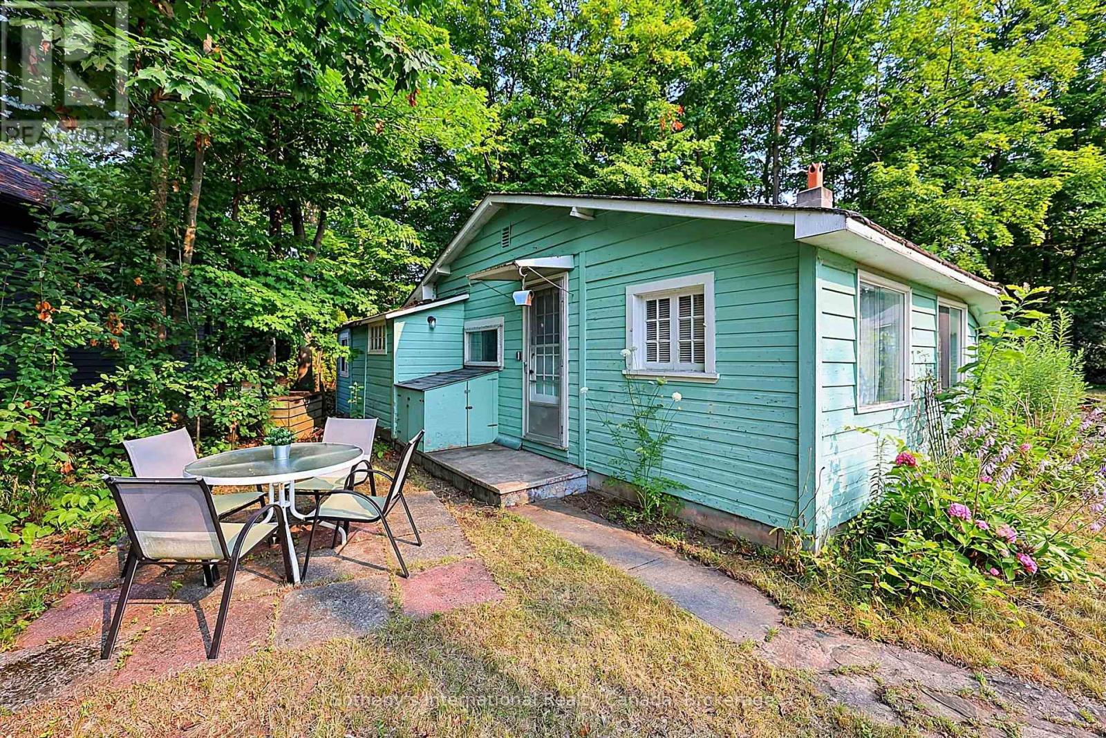 32 TINY BEACHES ROAD N - 24