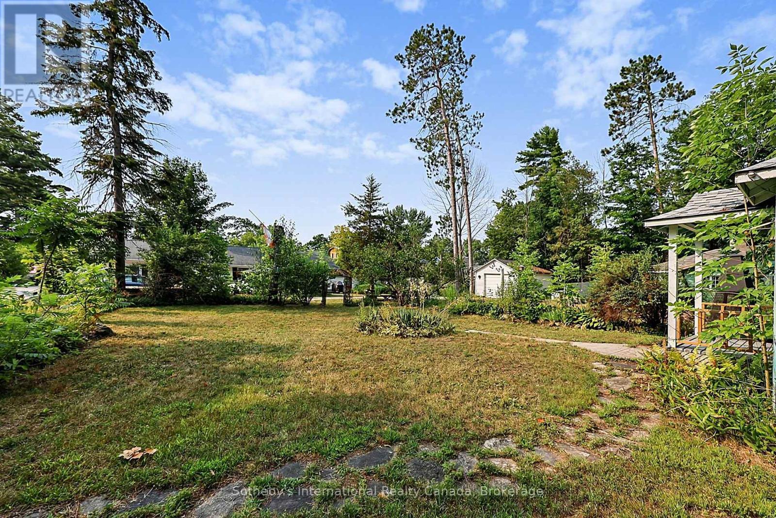 32 TINY BEACHES ROAD N - 26