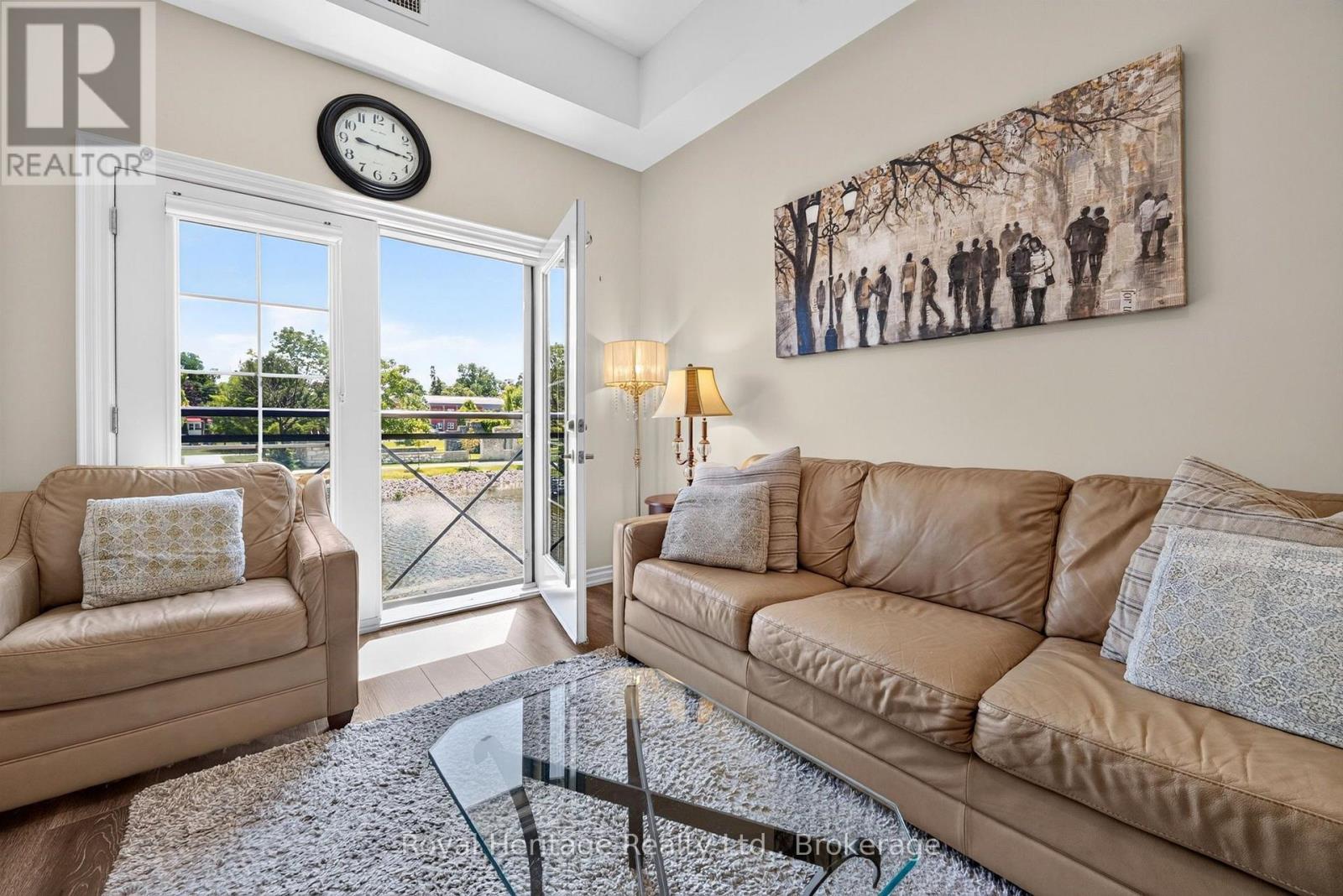 #204 25 KING STREET - Image 9