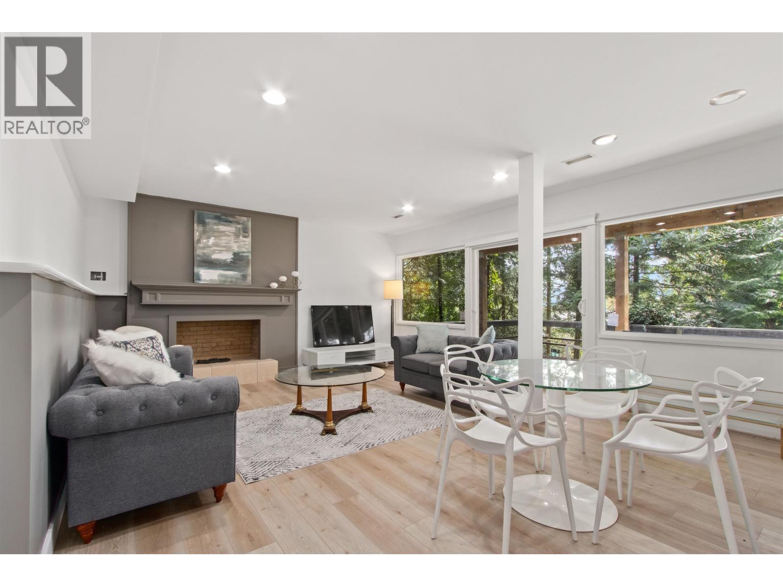 615 E KINGS ROAD, North Vancouver